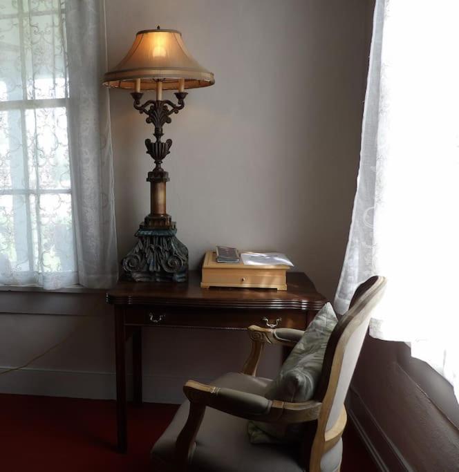 The Farmhouse Private Apartments Eufaula Exterior foto
